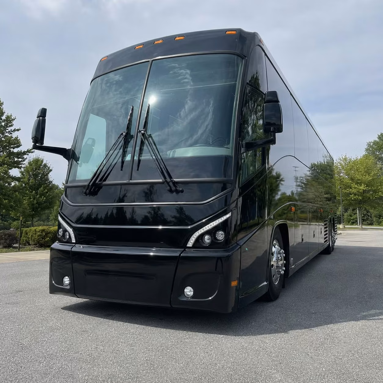 keeping corporate groups moving on long distance trips from perris